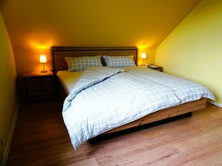 Schlafzimmer No. 2
