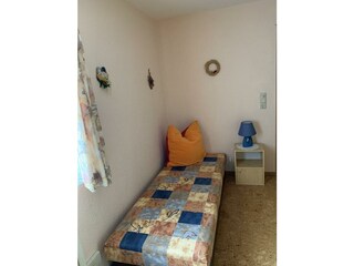 Schlafzimmer Ansicht 2