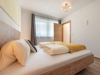 Schlafzimmer mit Eingang