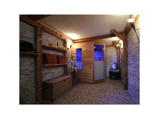 Wellnessoase mit BTM Infrarotkabine