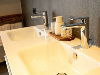 WO_Bad Waschbecken