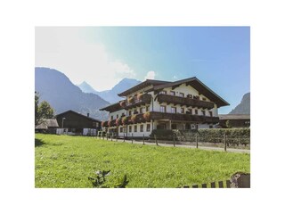 Hotel madlgut Seitenansicht
