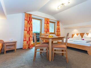 zimmer-fruechstueck-lofer-urlaub-2639