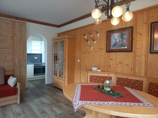 Ferienwohnung Tirol - Blick in die Küche