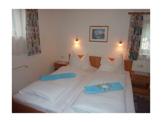 App.5Pers.-Doppelzimmer-Haus_Rifflerblick