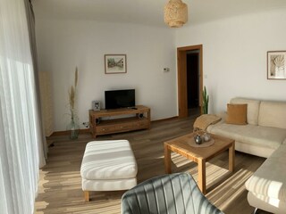 Wohnzimmer Bild 2