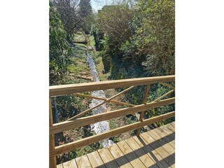 Bachlauf auf dem Grundstück