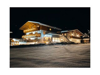 IMG_20240425_194031[1]