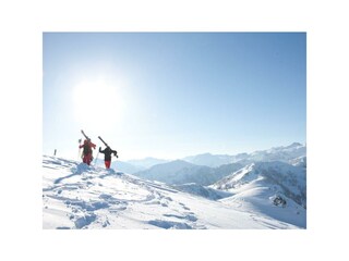 1Berglandschaft hoch 2(c)Salzburgerland