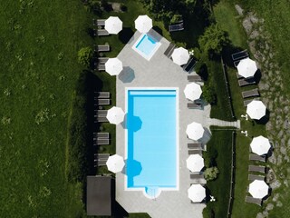 Aussenpool mit Bergblick 3 Gehminuten vom Hotel