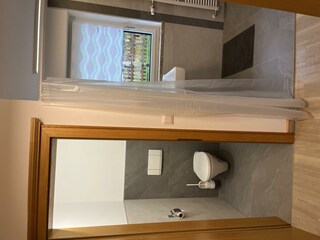 apartment-grafenberg-haus ortsblick-toilette-extra