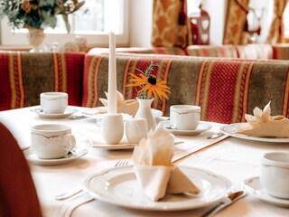 VitalUndFamilienhotelAngerwirtFruehstueckenInKlein