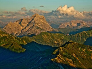Atemberaubende Bergkulisse
