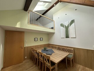 Esszimmer_Empore_offener Dachstuhl