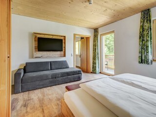 Schlafzimmer App. Süd mit Schlafcouch
