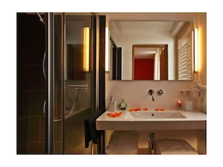 Bad 1 mit WC und Dusche Wohnung "Salober"