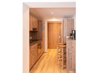 Küchenzeile mit Theke