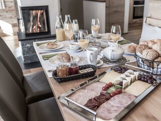 Inklusive täglichem  Wunsch-Frühstück im Chalet