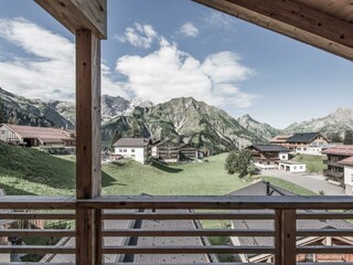 Umgeben von traumhaftem Berg-Panorama