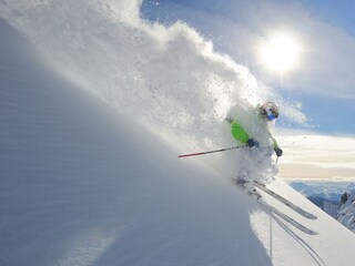 lech-valley-lodge-skifahren-arlberg