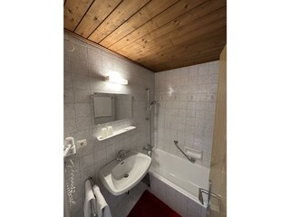 Zimmer_4_Bad