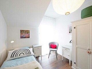 Schlafzimmer 3