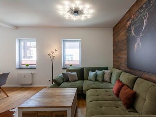 Wohn-/Essbereich mit offener Küche