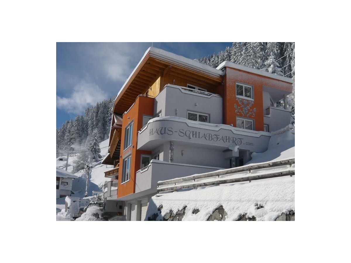 Hausansicht Winter