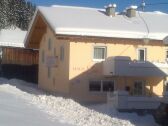 Hausansicht Winter