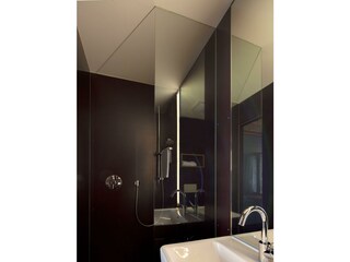 Bild 16_0506-Badezimmer