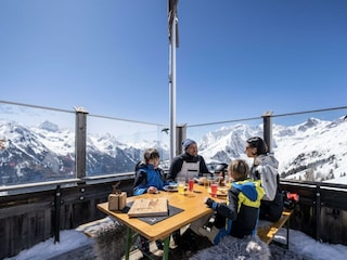 FAMILY_PARADISE (20) KLEIN