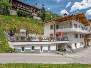 BZ6_3312a verkleinert-1