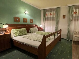 apartrenate-kappl-zimmer-gruen