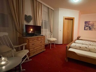 apartrenate-kappl-zimmer-rot