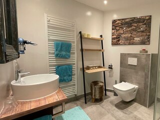 apartrenate-kappl-badezimmer