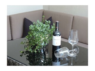 Terrasse mit Loungegarnitur