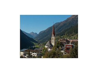 kirche-im-sommer_75124