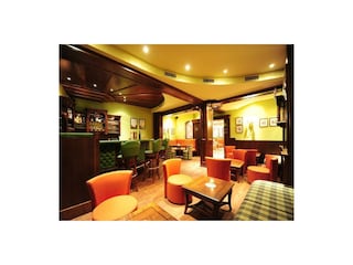 Dorfstadl Halle & Bar