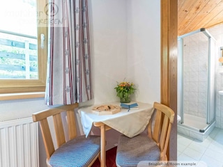 ApartChristine_ann11_WZ