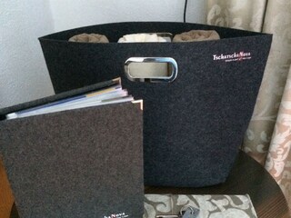 AFE6B059-0740-4111-8220-6766724EBBF2