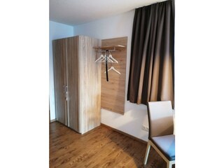Garderobe_Alpenrose
