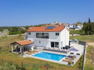 Villa Labinci Caratteristiche 13