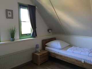 2. Schlafzimmer