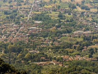 Cottage Montecarlo Umgebung 28