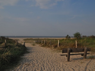 Zugang zum kilometerlangen Strand