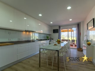 Villa Sant Jordi Features 43