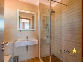 Villa Sant Jordi Features 34