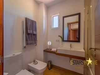 Villa Sant Jordi Features 38