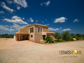 Villa Sant Jordi Outdoor Recording 9