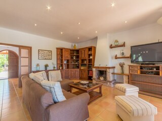 Villa S'Horta Features 33